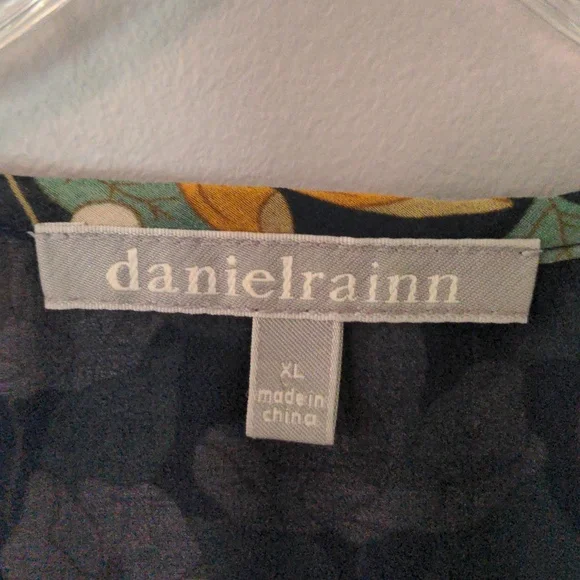 EUC✨ DANIEL RAINN navy women's XL Camila Ruffle Detail 3/4 sleeve Blouse - Picture 12 of 17